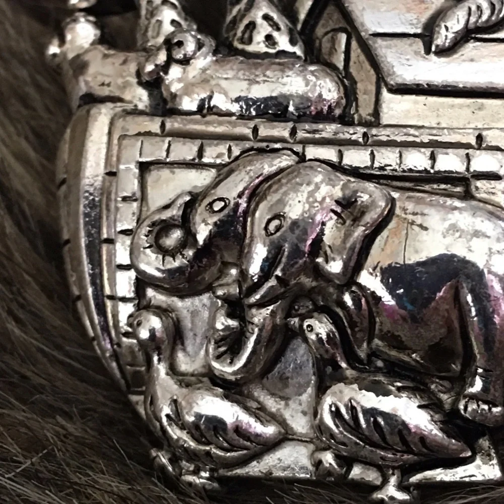 Vintage silver tone Noah’s ark pin brooch pendant